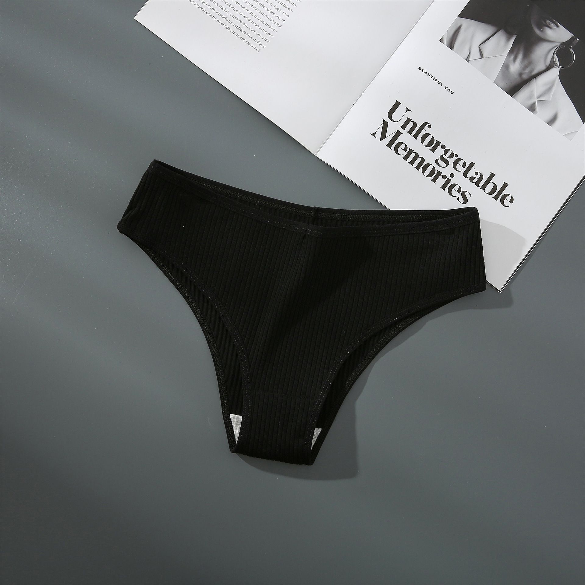 5PCS Women's New Comfortable Mid - Waist Pure Color Cotton Crotch Breathable Triangle Panties for All Seasons