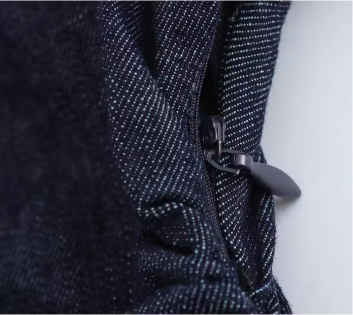 2025 traf Spring New 1975 series denim MIDI dress with lapel side zipper fashion wrinkle waist slim elegant dress