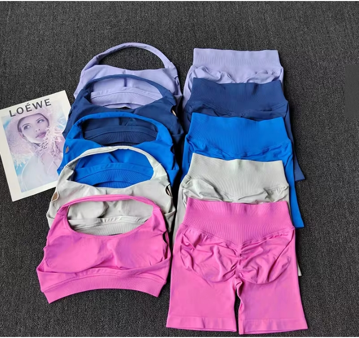 2 Pieces Yoga Suit for Women Seamless Fitness Gym Clothes Halter Sports Bra Matching Impact Shorts Workout Sets Gym Outfit