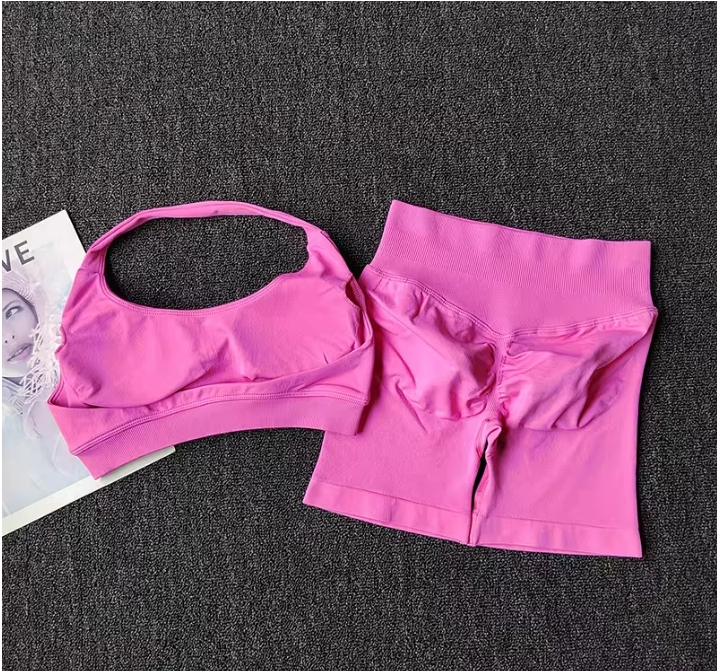 2 Pieces Yoga Suit for Women Seamless Fitness Gym Clothes Halter Sports Bra Matching Impact Shorts Workout Sets Gym Outfit