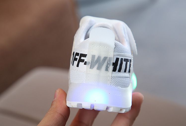 Children's Luminous Shoes Boys And Girls Shining Light Mesh Sneakers Little Kids Glowing Sneakers Children's LED Light Up Shoes