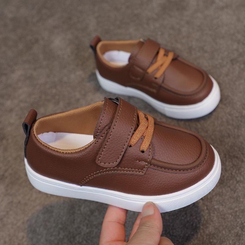 New lightweight soft sole breathable versatile men's loafers casual board shoes leather shoes