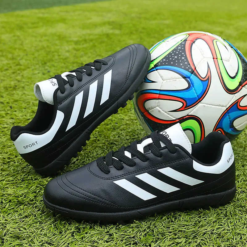 Football shoes with broken nails for male and female primary and secondary school students training, artificial turf wear-resistant sneakers  Soccer