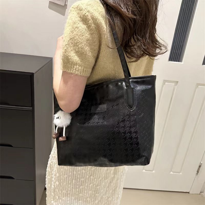 Large Size Women Handbag Lady PU Leather Shoulder Bag Ladies Handbags Sling Bags Hand Bags With Zipper For Ladies Casual Soft New Valentine's Day Christmas Birthday Gift