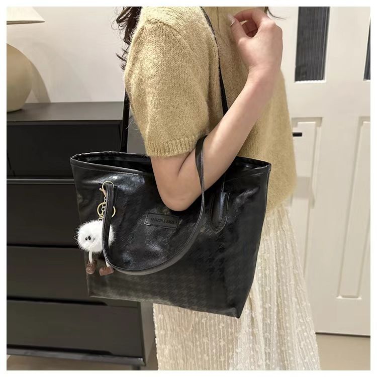 Large Size Women Handbag Lady PU Leather Shoulder Bag Ladies Handbags Sling Bags Hand Bags With Zipper For Ladies Casual Soft New Valentine's Day Christmas Birthday Gift