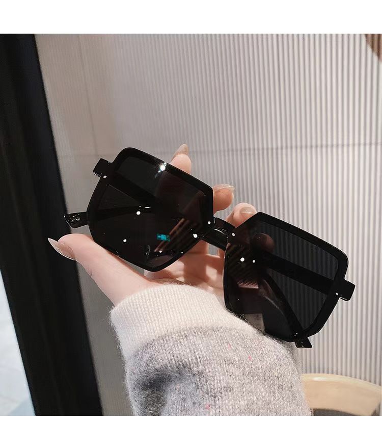 Sun Glasses UV400 Protection Eyewear Resin Lens for Women and Men Optical Glasses Spectacle Sport Fashion Business Goggles Eyeglasses Rimless Glasses Valentines Christmas New year Gift