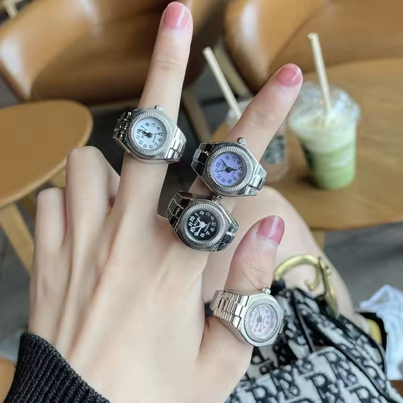 Ring Watch New Hot Selling Creative Alloy Shell Finger Circular Dial Couple Men And Women Finger Watch Ring Creative Movement Fashion Accessories Vintage Shell Quartz Watch Men Jewelry Women Gift