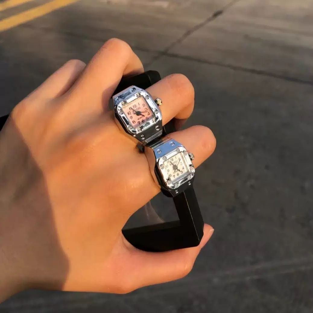 Ring Watch New Hot Selling Creative Alloy Shell Finger Circular Dial Couple Men And Women Finger Watch Ring Creative Movement Fashion Accessories Vintage Shell Quartz Watch Men Jewelry Women Gift