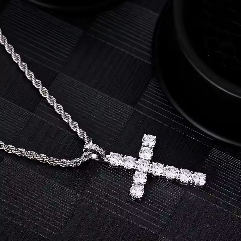 Cross Pendant Necklace Zircon Chain Iced  Diamond Sparkling Out Exquisite Bling Jewelry Fashion Trendy Creative Twisted Chain Long Necklace for Women Men Cross Necklace Love Gift