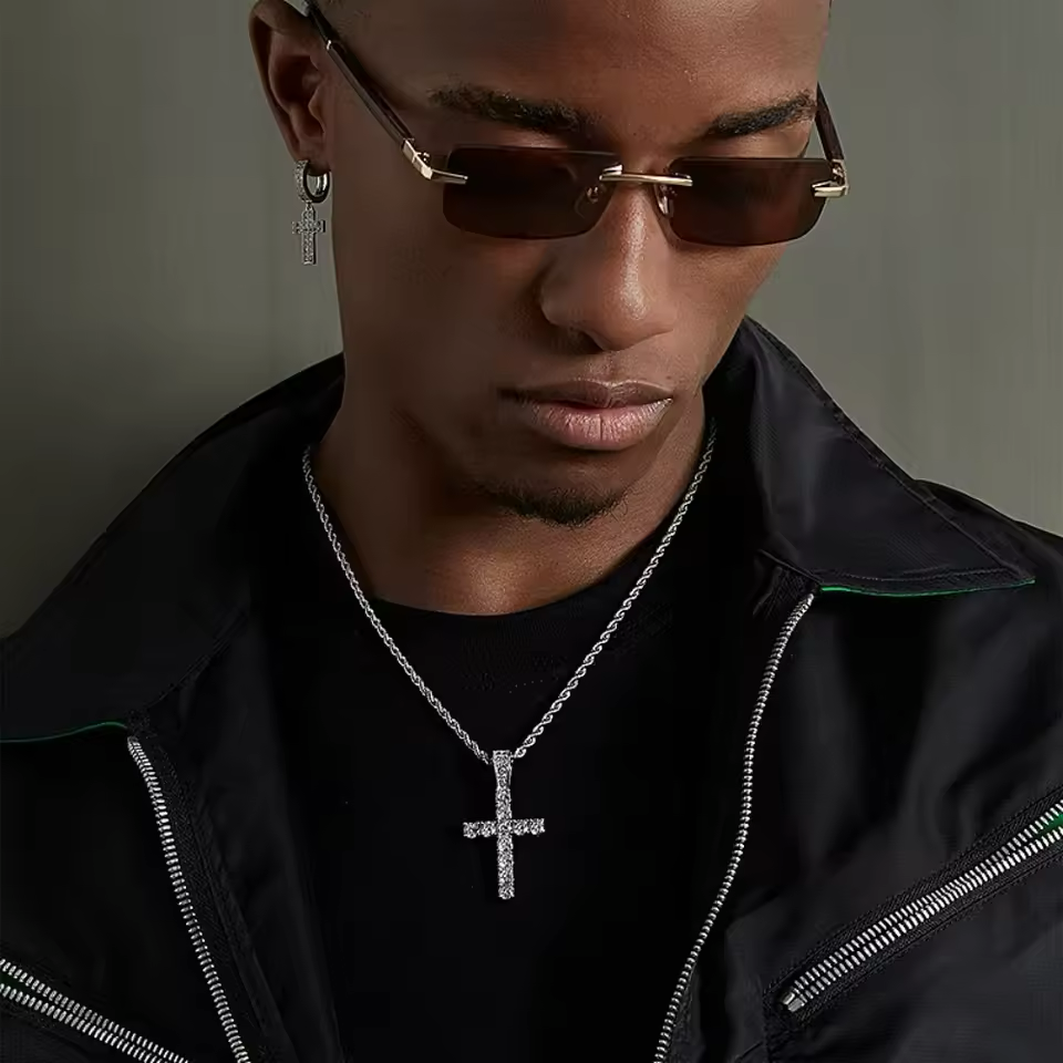 Cross Pendant Necklace Zircon Chain Iced  Diamond Sparkling Out Exquisite Bling Jewelry Fashion Trendy Creative Twisted Chain Long Necklace for Women Men Cross Necklace Love Gift