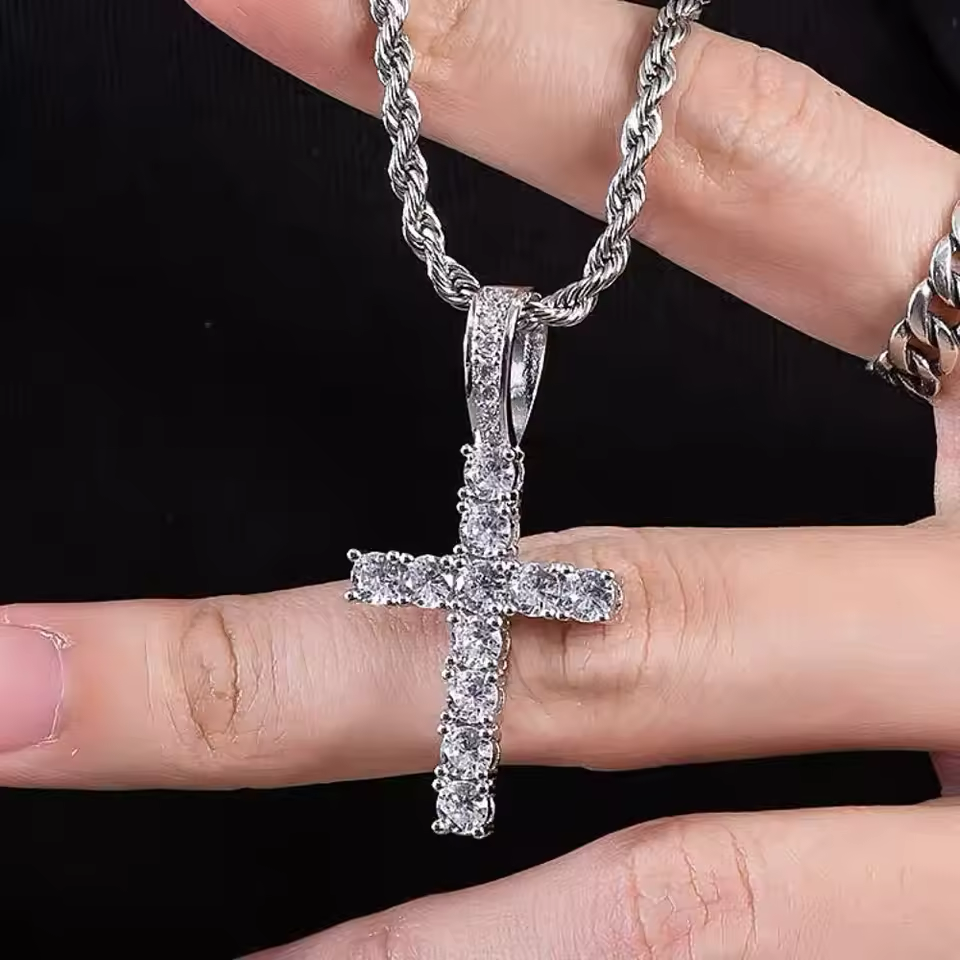 Cross Pendant Necklace Zircon Chain Iced  Diamond Sparkling Out Exquisite Bling Jewelry Fashion Trendy Creative Twisted Chain Long Necklace for Women Men Cross Necklace Love Gift