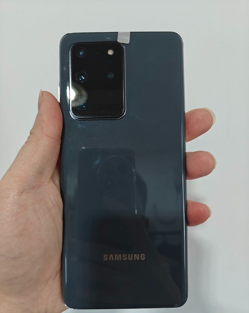 Refurbished Phone Samsung Galaxy S20 Ultra 5G 6.9 inch 12GB+128GB single sim 108mp+48mp 5000mah smartphone screen with a dot