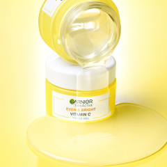 【Pack of 2】Garnier Skin Active Vitamin C Brightening Glow Jelly Moisturiser 50ml