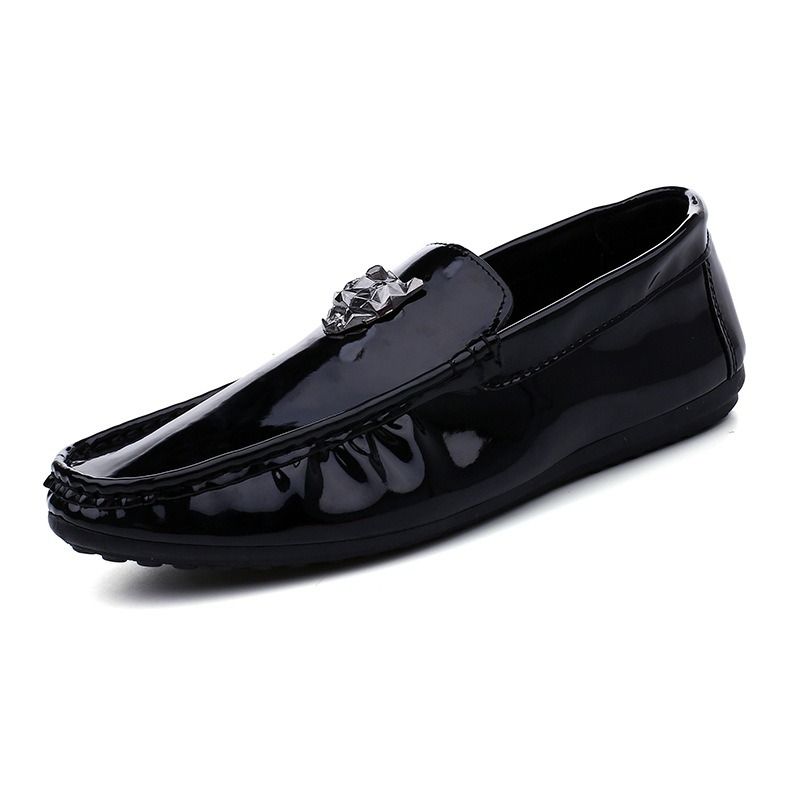 Gentlemans flats shoes for mens loafers shoes New men's patent leather shiny beanie shoes in spring men's single shoesbreathable and trendy soft soles British casual lazy leather shoes