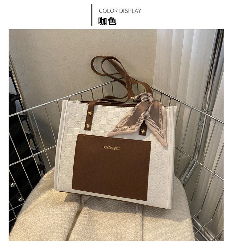 New Arrivals PU Leather Shoulder Bag with Zipper Closure, Stylish and Spacious Tote Bag for Women, No Washing Required