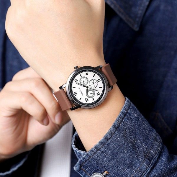 Men Simple Temperament Leisure High Appearance Level Couple Table