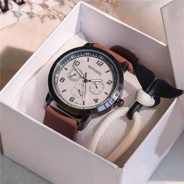 Men Simple Temperament Leisure High Appearance Level Couple Table