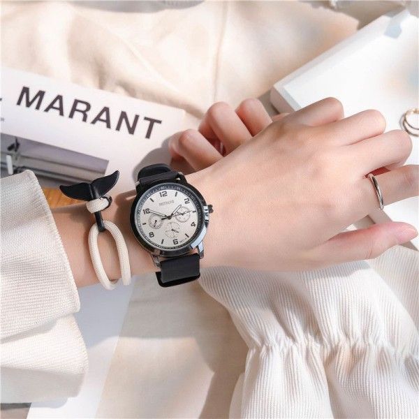Men Simple Temperament Leisure High Appearance Level Couple Table
