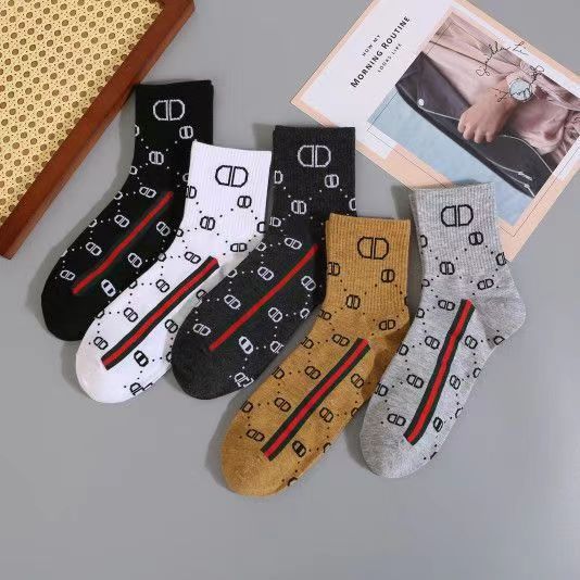 5 Pairs High Quality Men's Socks Men's medium socks Men's autumn and winter sports socks Men's cotton socks