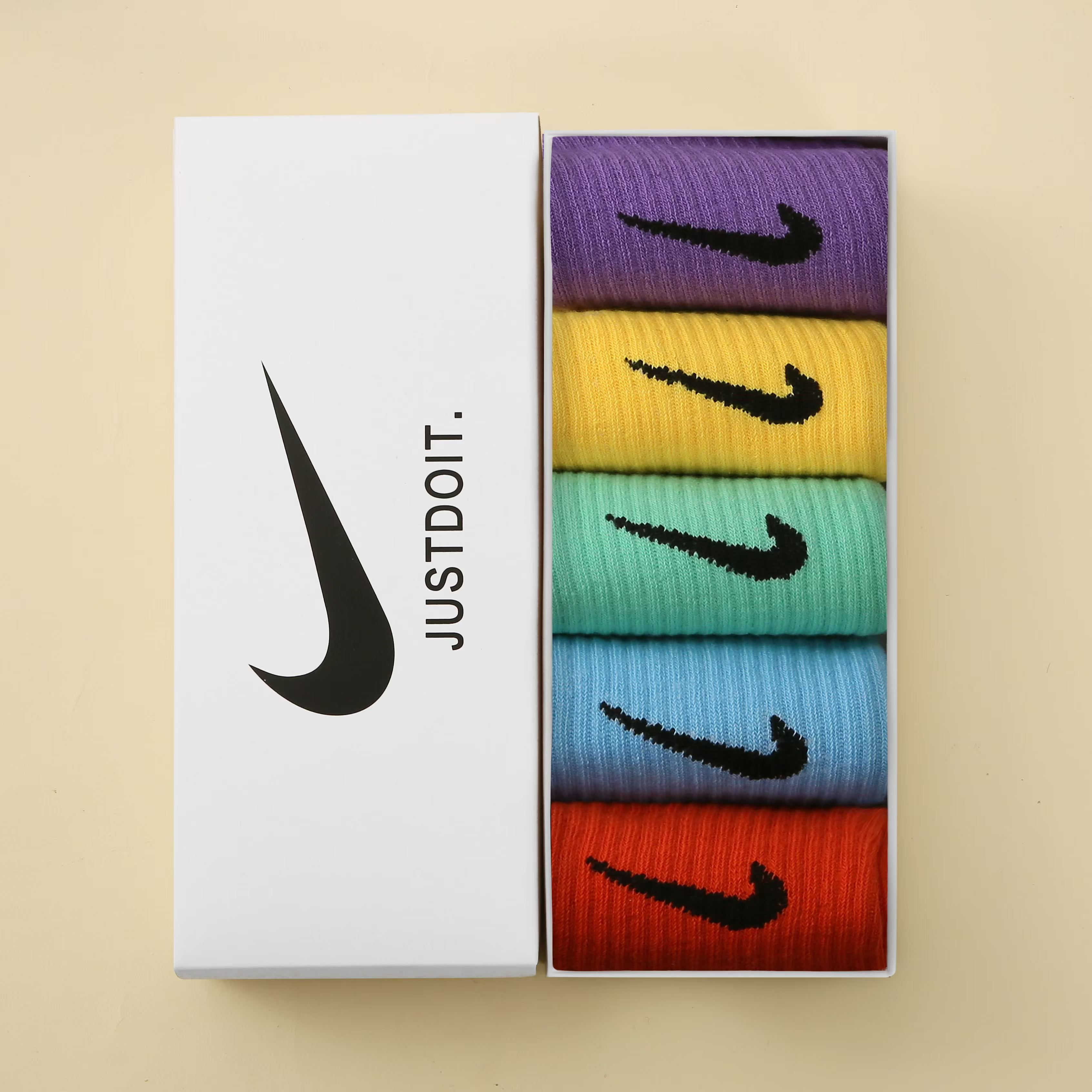 5 Pairs High Quality Men's Socks Men's medium socks Men's autumn and winter sports socks Men's cotton socks