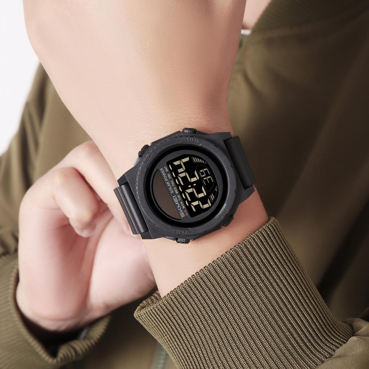 SKMEI 2358 Fashion Leisure Man Waterproof Digital Chronograph Alarm Date EL Light Solar Energy Function Round Dial ABS Case TPU Strap Design Male Wristwatch