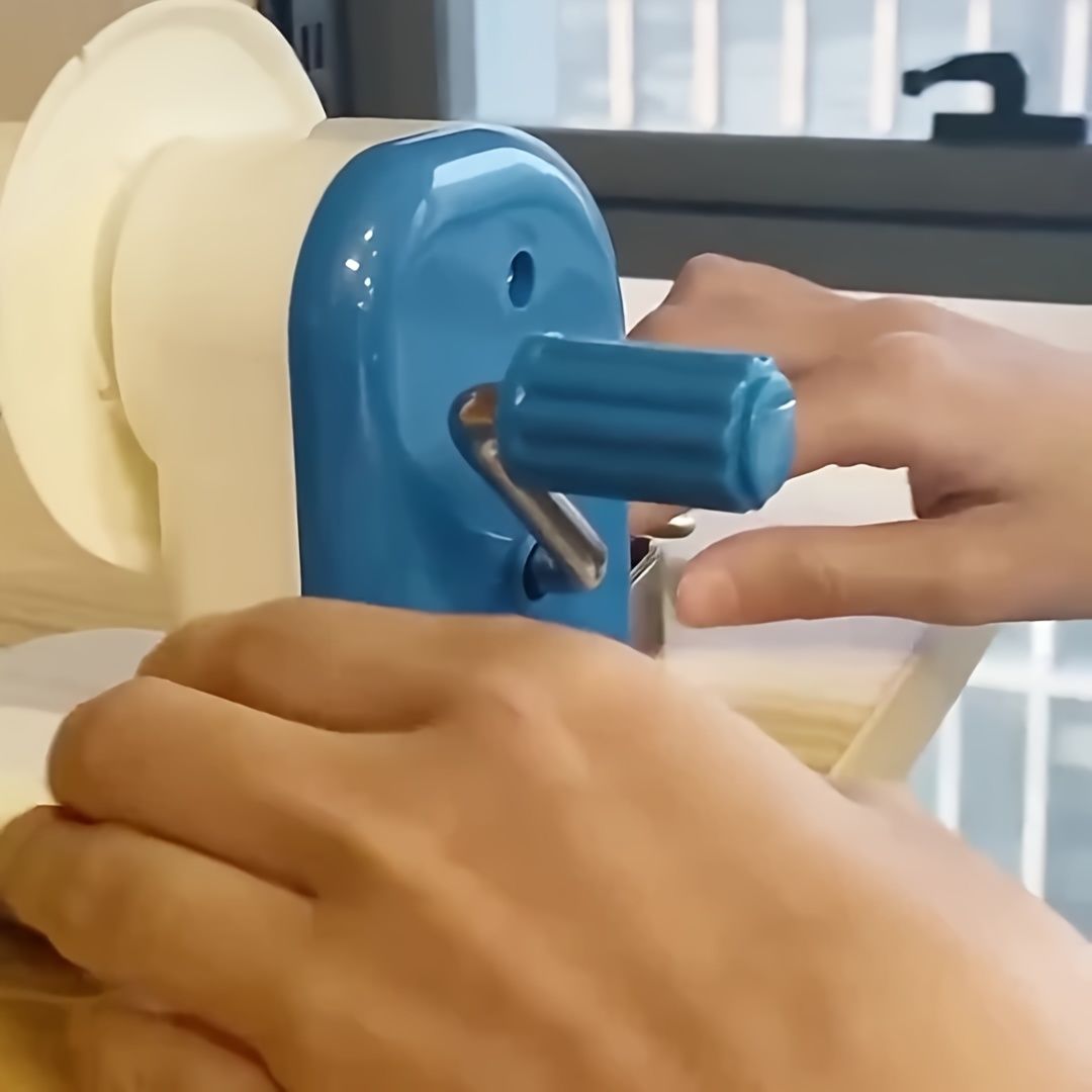 1pc Blue Manual Yarn Winder Machine - Efficient Craft Tool for Easy Yarn Organization, Space-Saving Wool Ball Winding, and Hand Knitting Art Supplies - Perfect for DIY Crafters and Knitting Enthusiast