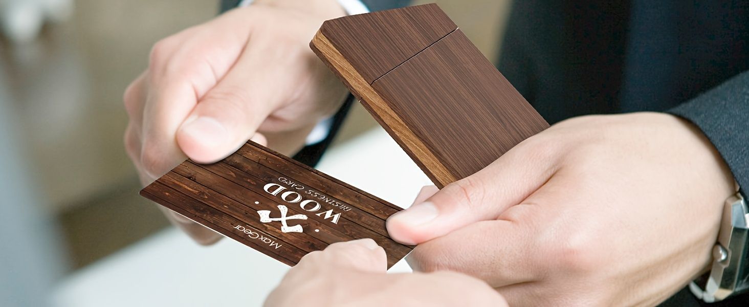 Single Piece Pocket-Sized Walnut Beech Carpro Wooden Business Card Holder With Magnetic Closure For Men