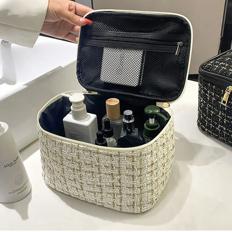 Makeup Bag for Women New Small Fragrance Style Large Capacity Portable Wash Storage Beauty travel essentials cosmetic bags girls