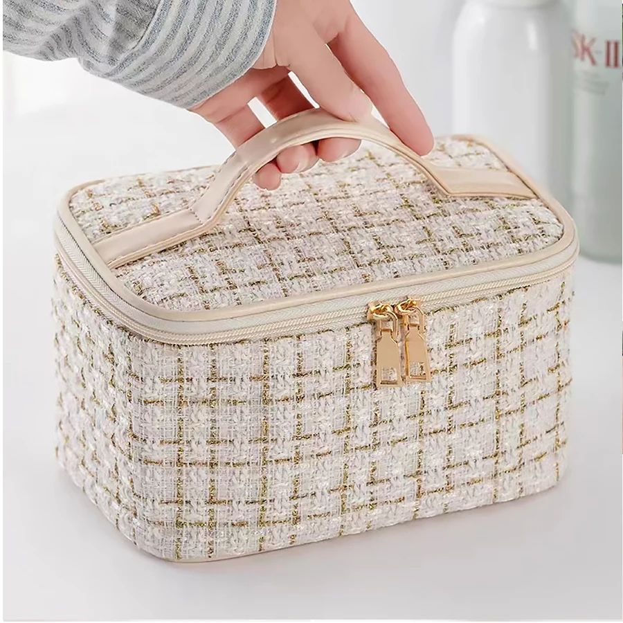 Makeup Bag for Women New Small Fragrance Style Large Capacity Portable Wash Storage Beauty travel essentials cosmetic bags girls