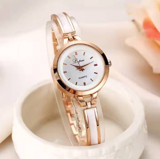 Fast delivery within 1-5 days Women watches Ladies watches Quartz stainless steel strap Classic Girl watches
