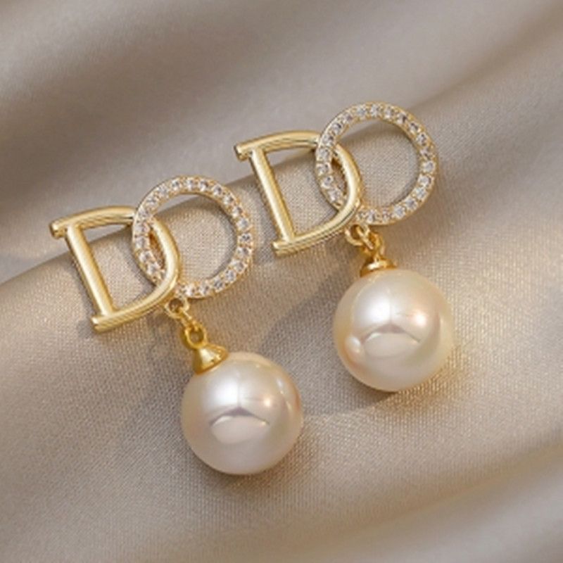 New Silver Pin Earrings Popular High-grade Earrings DO Pearl Earrings 
Simple Temperament Premium Earring Beautiful Women's Earrings