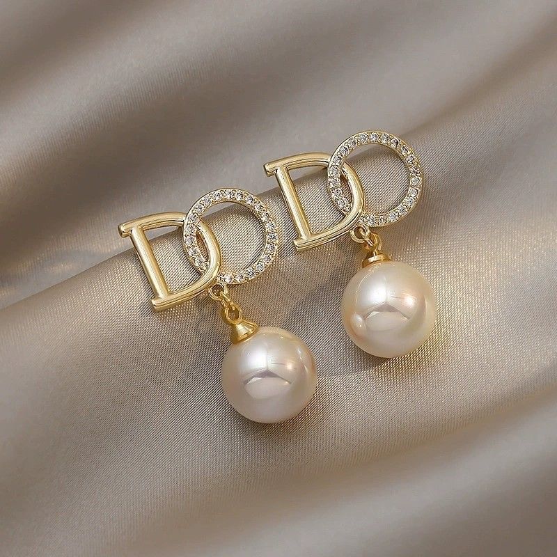 New Silver Pin Earrings Popular High-grade Earrings DO Pearl Earrings 
Simple Temperament Premium Earring Beautiful Women's Earrings