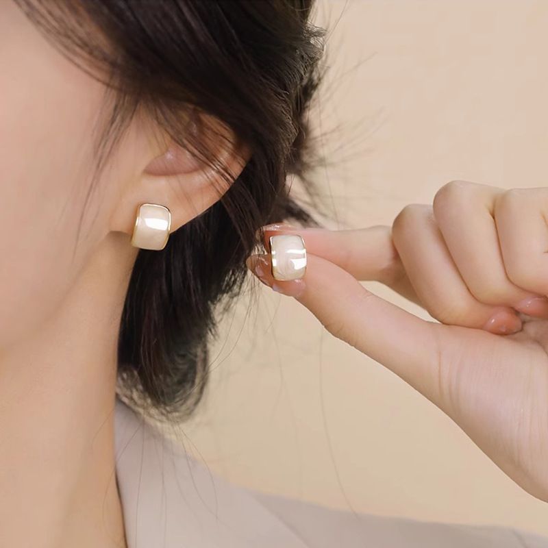 New Silver Pin Earrings Popular High-grade Earrings Square Gemstone Earrings Small and Delicate Premium Earring Beautiful Women's Earrings