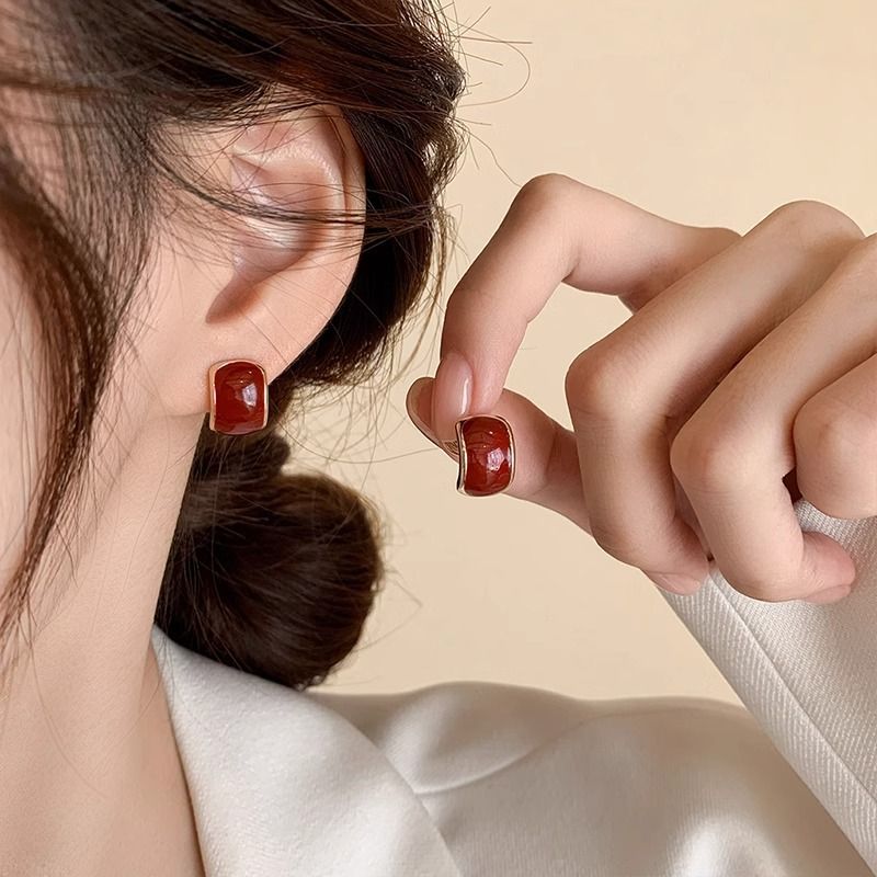 New Silver Pin Earrings Popular High-grade Earrings Square Gemstone Earrings Small and Delicate Premium Earring Beautiful Women's Earrings