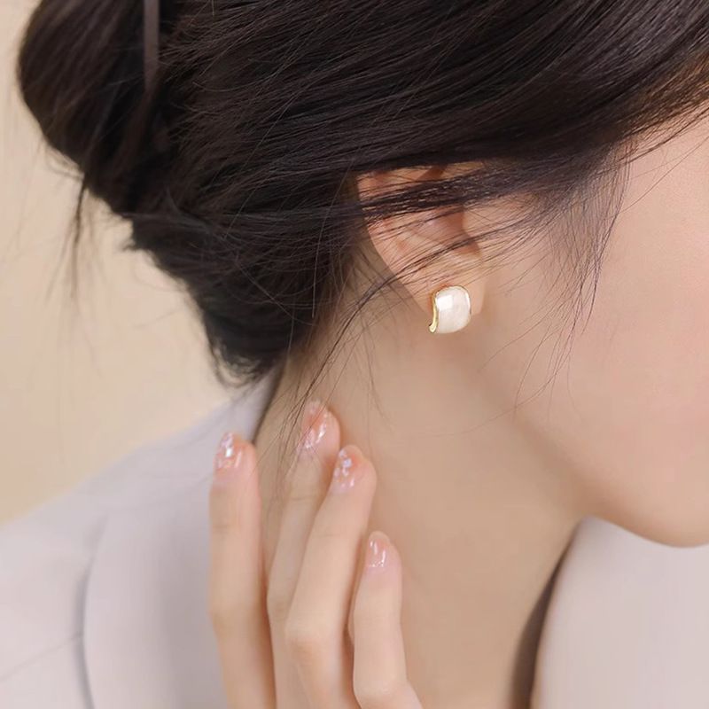 New Silver Pin Earrings Popular High-grade Earrings Square Gemstone Earrings Small and Delicate Premium Earring Beautiful Women's Earrings