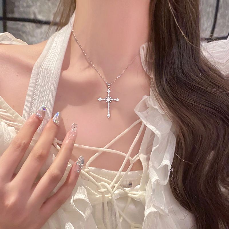 Full Diamond Star Cross Necklace Cold Style Sweet Cool Zircon Flash Diamond Pendant New Trendy Neck Chain Style