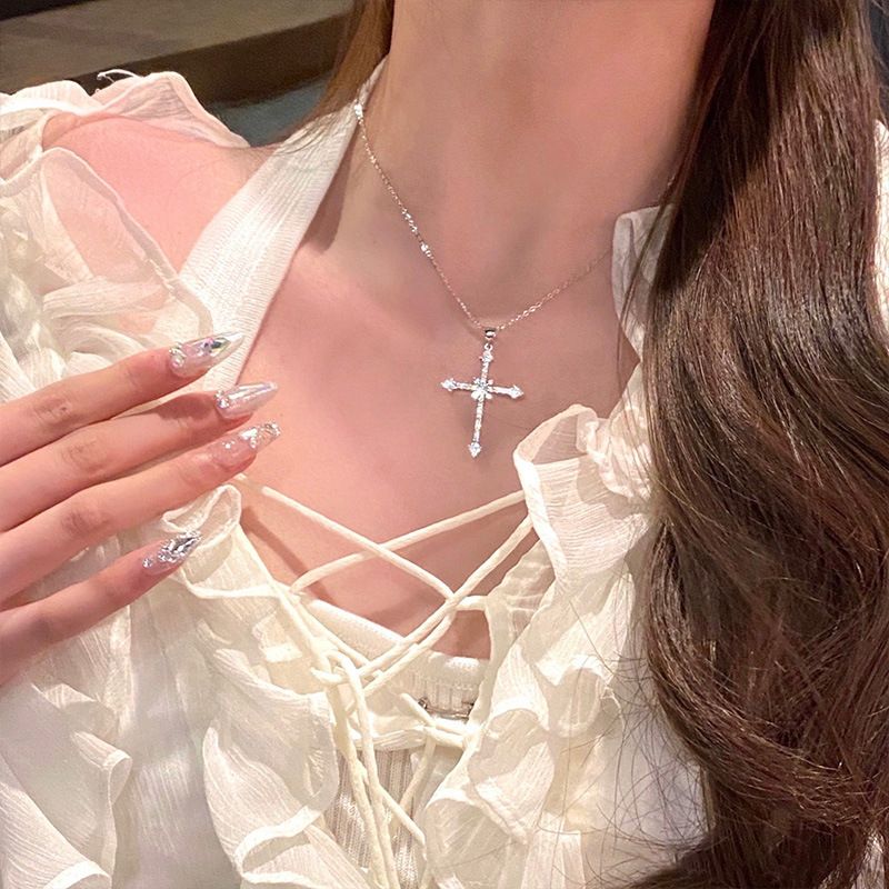 Full Diamond Star Cross Necklace Cold Style Sweet Cool Zircon Flash Diamond Pendant New Trendy Neck Chain Style