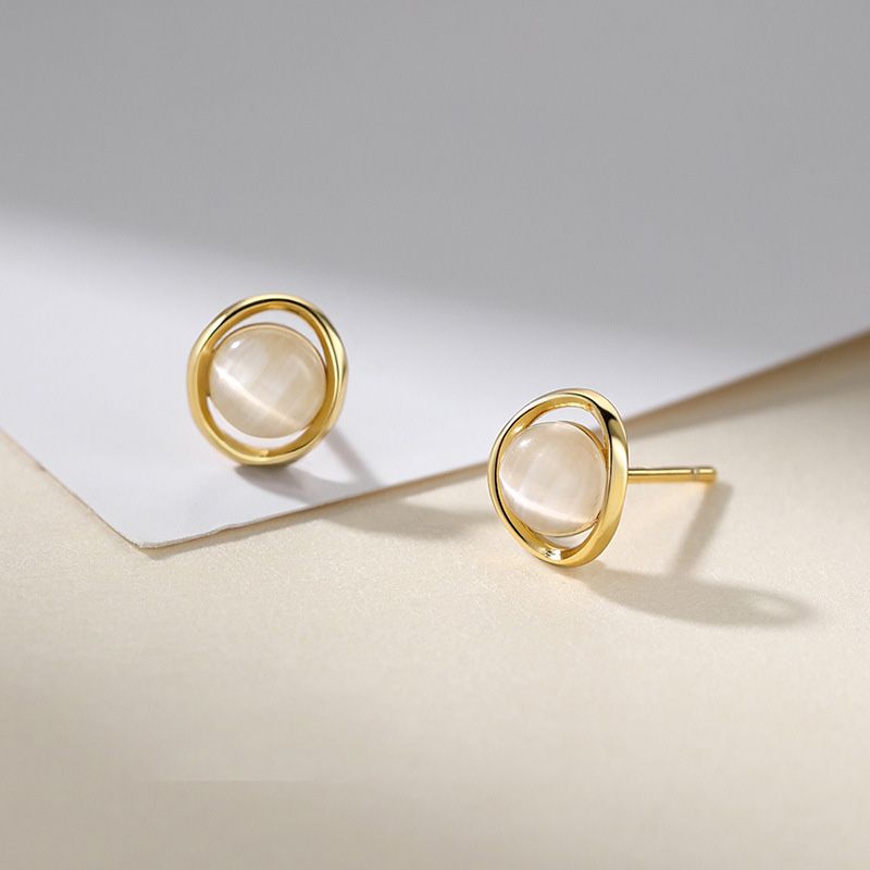 New Silver Pin Earrings Popular High-grade Earrings Cat's Eye Stone Earrings Mini Earrings Premium Earring Pretty Women's Stud Earrings
