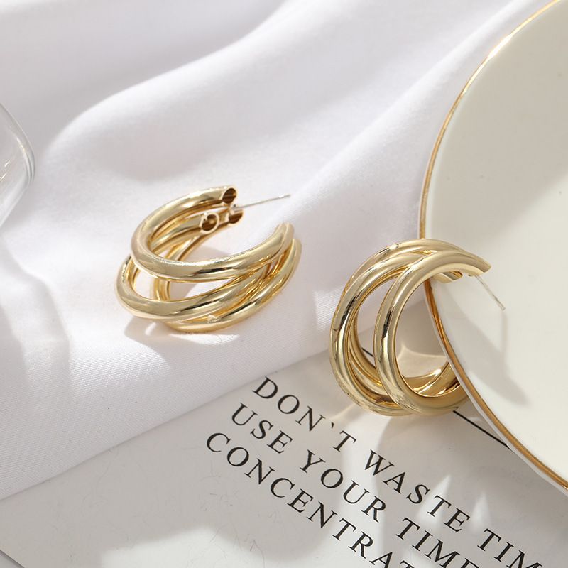 Silver Needle High-End Simple Temperament Niche Personality Earrings Women's Earrings Unique Temperament Earrings