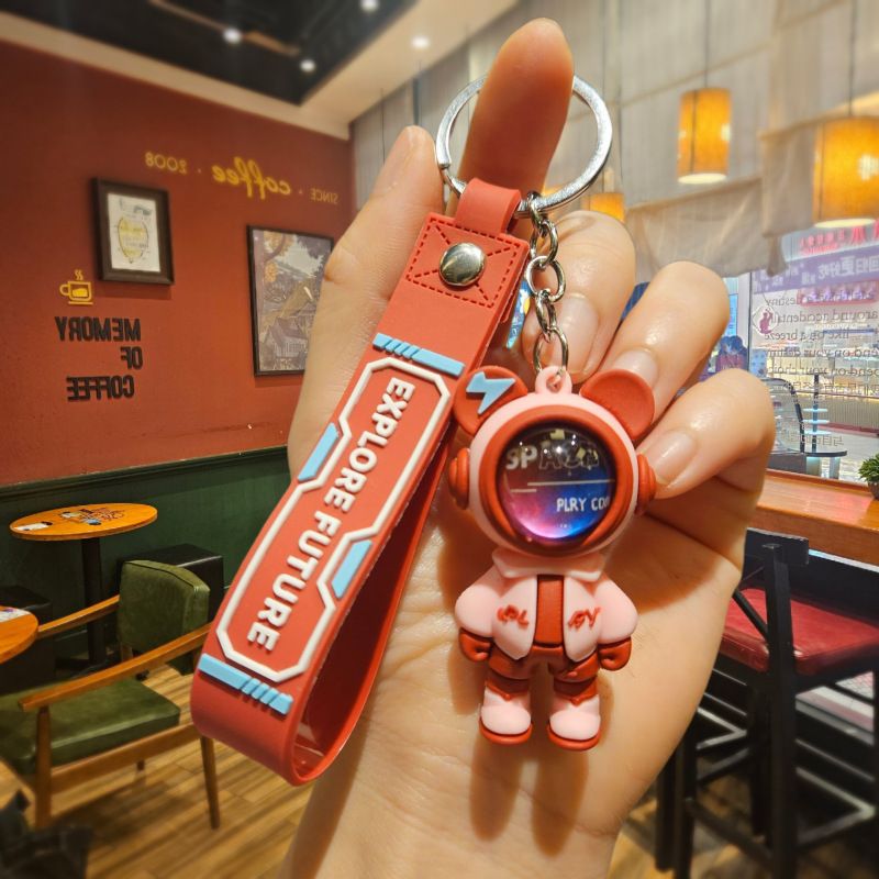 Trendy And Cool Space Man Bear Keychain Cartoon Cool Car Keychain Student School Bag Pendant Small Gift Keyrings Red