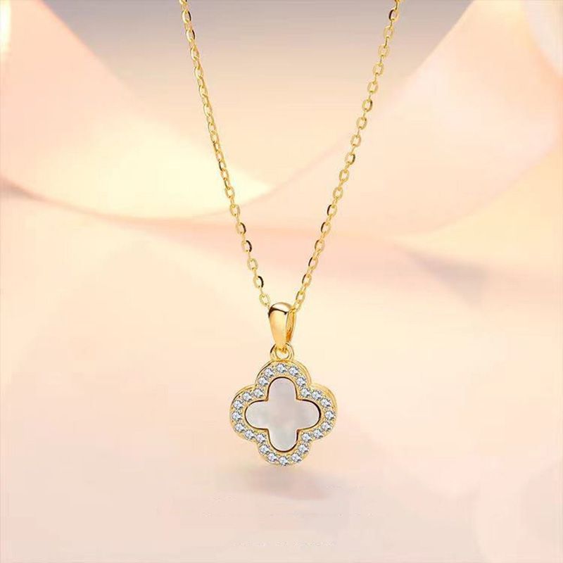 Hot Sale Four Leaf Clover Small Pendant Girls Fashion Temperament Necklace Light Luxury Personality Simple Collarbone Chain