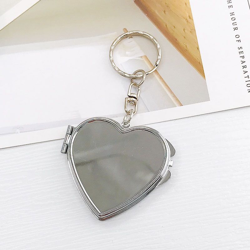 Flip-on Style Metal Love Heart-Shaped Keychain Can Hold Photos Foldable Diy Small Mirror Accessories Portable Mini Makeup Mirror