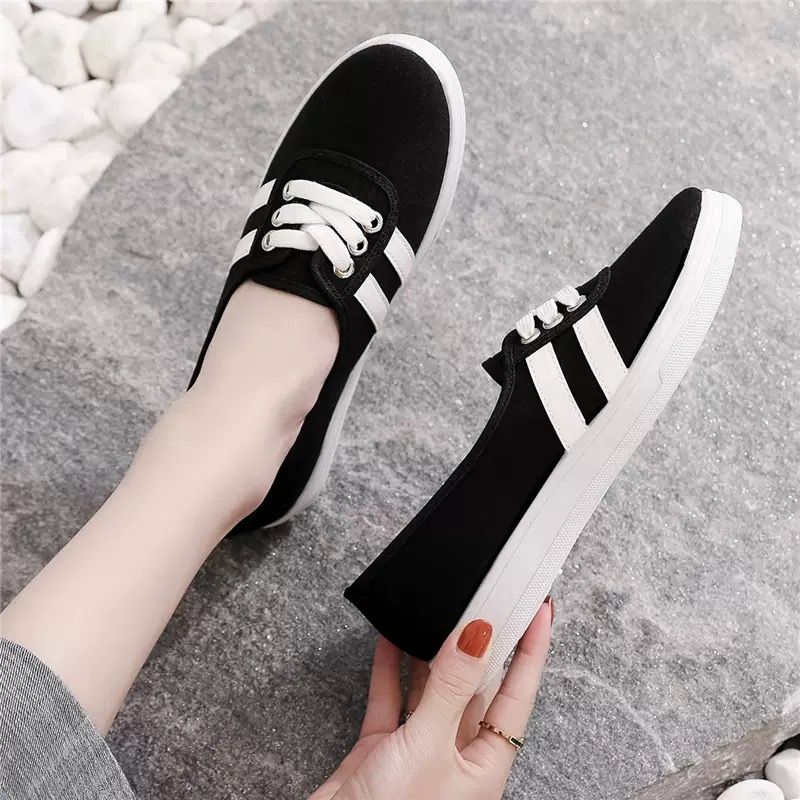 Fashion New Woman canvas shoes flat shoes rubber shoes rubber shoes sports shoesclassic women's shoes student and girl sneakers fashion gifts