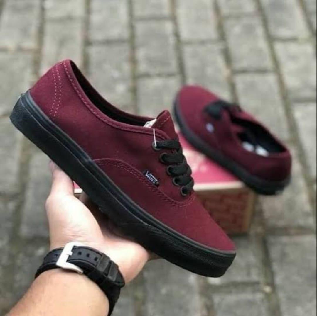 Beautiful  Vans off the Wall Unisex  Mens and Womens Shoes Comfortable Lace Up Sneakers Fashionable Gentlemen Shoes Low Dunk Rubbers
size 37 to 46