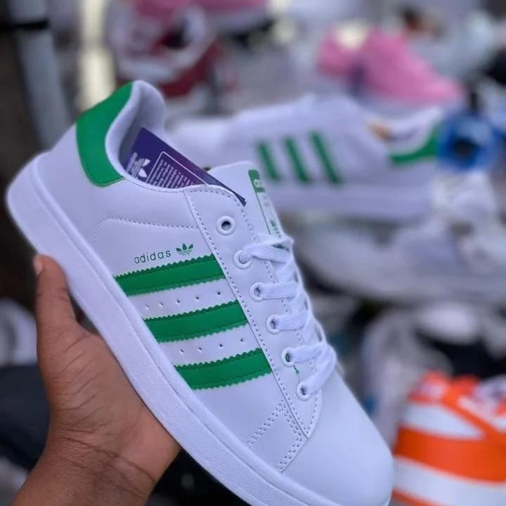 Classic Womens Shoes Comfortable Lace Up Sneakers Fashionable Ladies  Shoes Low Cut Sneakers Girls Sports


Sizes 37-41