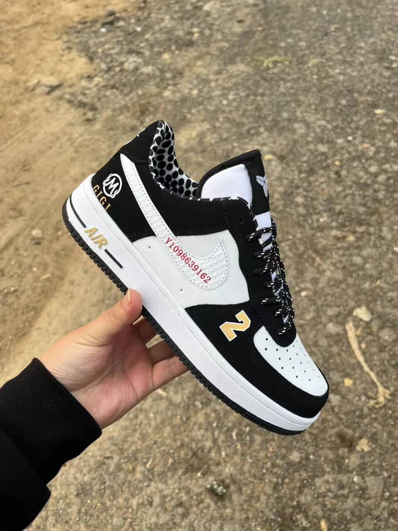 Classic AF1 Gigi  Airforce  Womens and Mens  Shoes Comfortable Lace Up Sneakers Fashionable Ladies  and Gentlemens Shoes Low Dunk Sneakers Girls and Boys Sports Shoes


Sizes 37-41