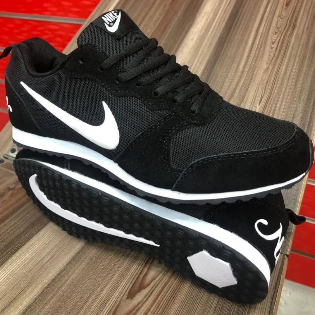 Classic Womens and Mens  Shoes Comfortable Lace Up Sneakers Unisex Fashionable Ladies  and Gentlemens Shoes Low Dunk Sneakers Girls and Boys Sports Shoes


Sizes 41-45