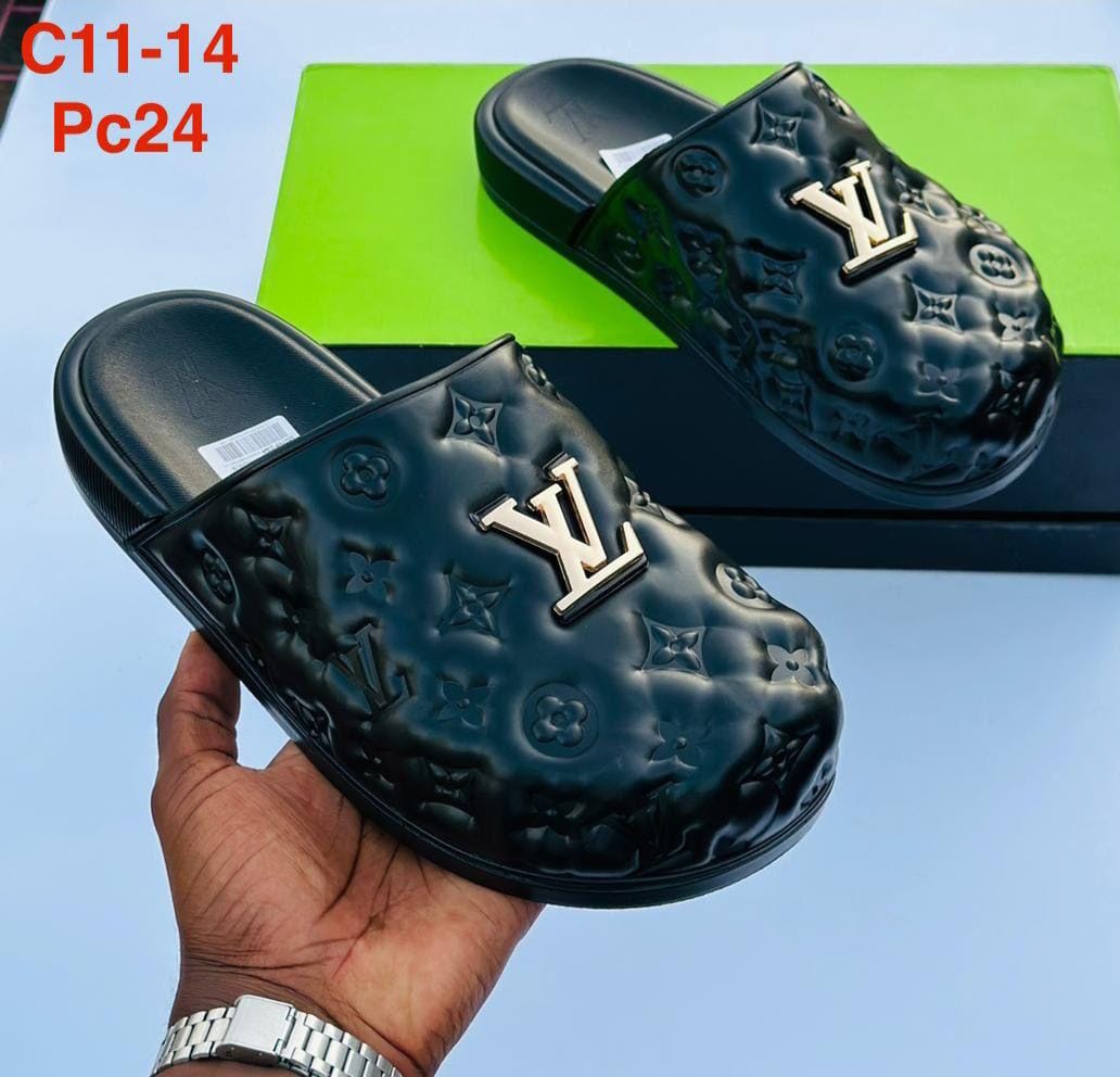 New Arrival Louis Vuitton Clogs Opens men Sandals Men's Summer New Sandals and Slippers Men's Sandals Adult Beach Open Shoes Non-slip Sandals


Sizes (40,41,42,43,44,45)
