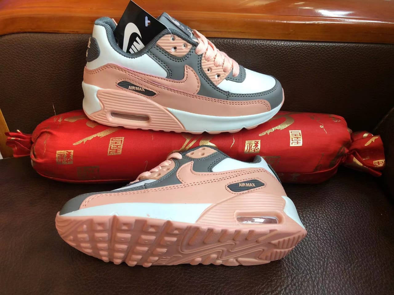 Airmax 90 Elegant  KIDS Boys and Girls Shoes Comfortable Babies Sneakers Sport Shoes


Sizes (25-36)