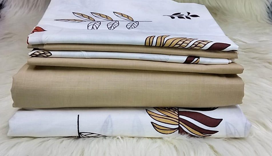 6pcs of 6*7 Mix and match Cotton bedsheets Set comes as 2pcs Bedsheets and 4pcs Pillow Cases Bedding Set